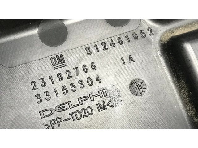 Крышка блока предохранителей 23192766, 33155804   Chevrolet Malibu    