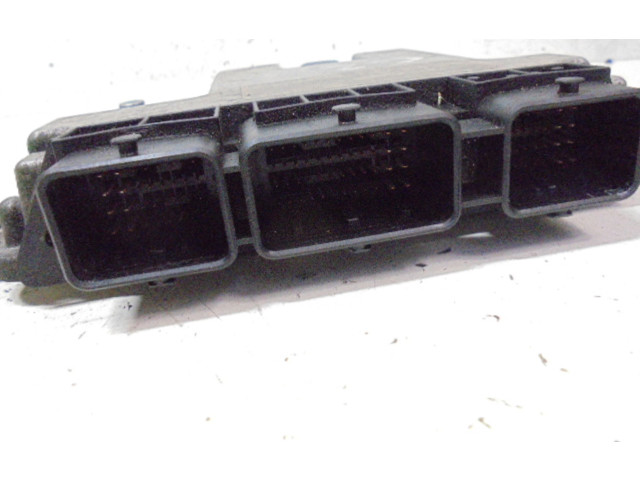 Блок управления двигателем Блок управления 9657061180, 9657061180 Alpine C2