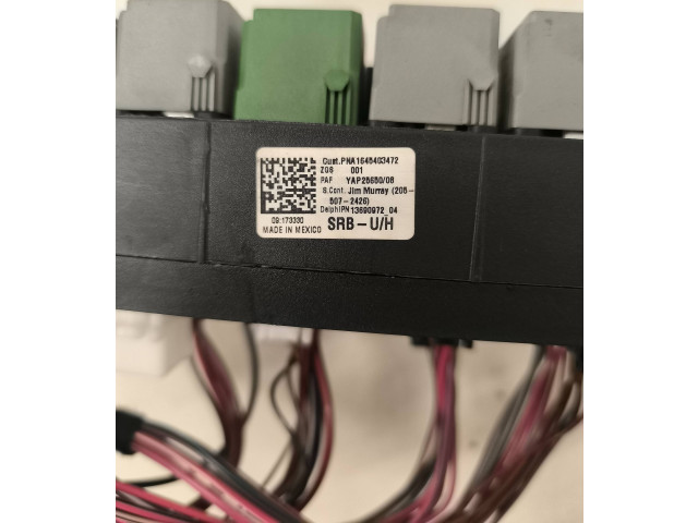 Блок предохранителей 1645403472, YAP2565008 Mercedes-Benz ML W164