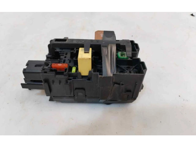 Блок предохранителей B1L209343 Opel Combo D