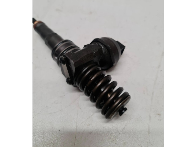 Vstřikovač 038130073BN, 038130073BL Volkswagen Caddy BLS