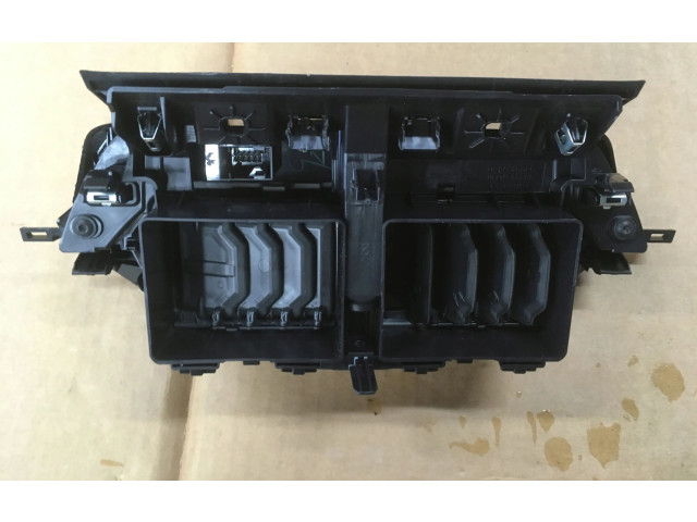 Блок управления климат-контролем    Peugeot 5008 II