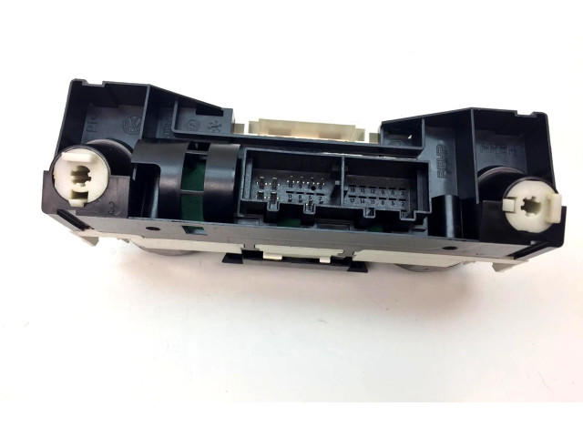 Блок управления климат-контролем 8X0819045B Audi A1