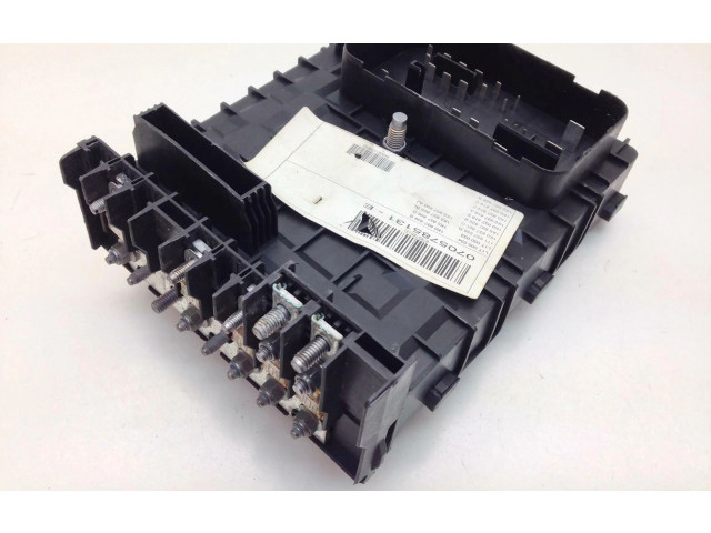 Блок предохранителей 1K0937125A Volkswagen Golf Plus