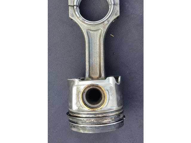  Поршень с шатуном B47D20B   BMW X3 G01  