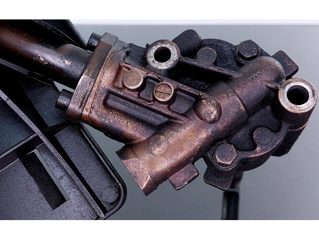 Масляный насос   026115153, 051103623  Volkswagen Golf III 