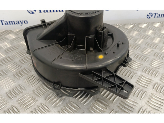 Вентилятор печки    6Q1820015C   Skoda Fabia Mk1 (6Y)