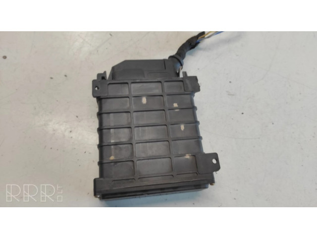 Řídící jednotka 0280800128, 811906264C   Audi 100 200 5000 C3 1986