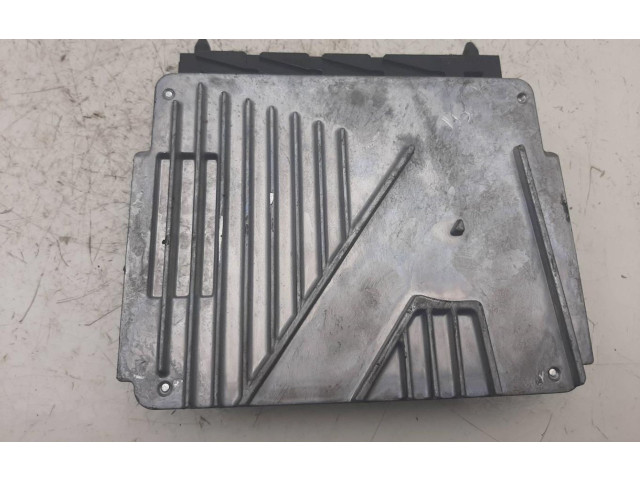 Блок управления двигателем Блок управления MB0797009540 Volvo S60