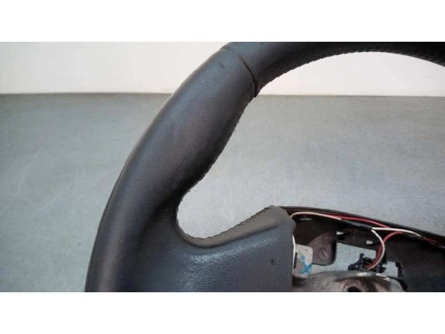 Volant Mercedes-Benz Citan W415 2016 985707504R, DESGASTADO