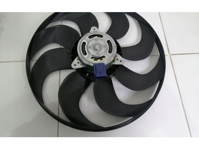 Вентилятор радиатора Dacia Sandero