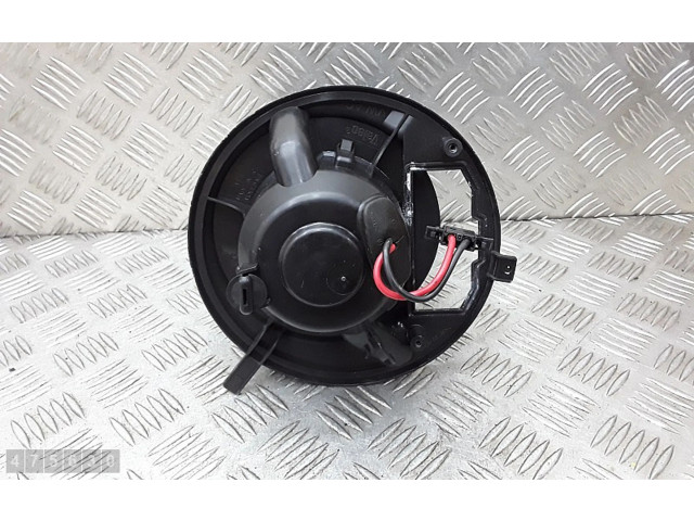 Вентилятор печки    F997167J   Audi A3 S3 8P