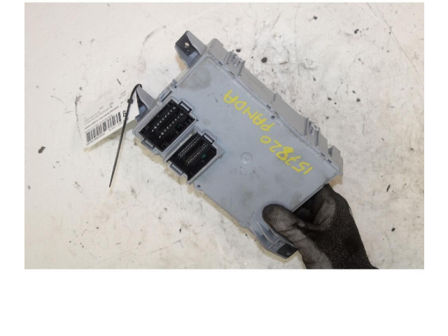   Pojistková skříňka 00521692600   Fiat Panda III 2014