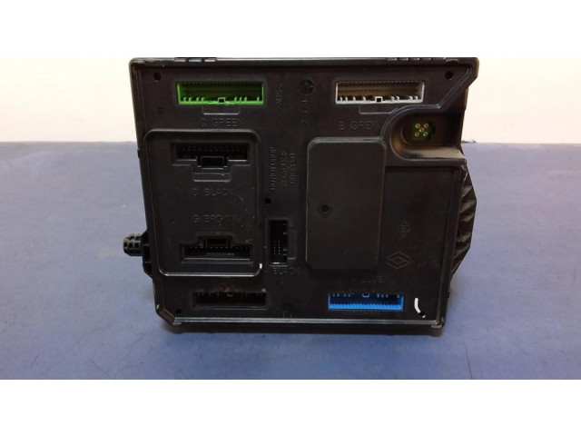 Блок управления 284B17715R Renault Scenic III - Grand scenic III