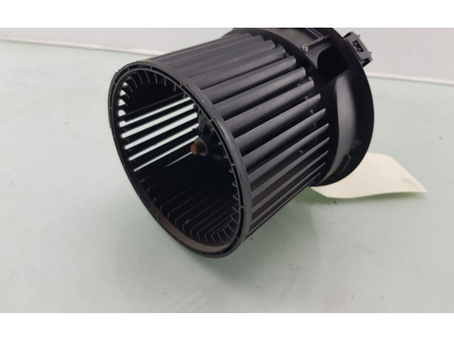 Вентилятор печки    272101005R, 5R5833500   Renault Clio II