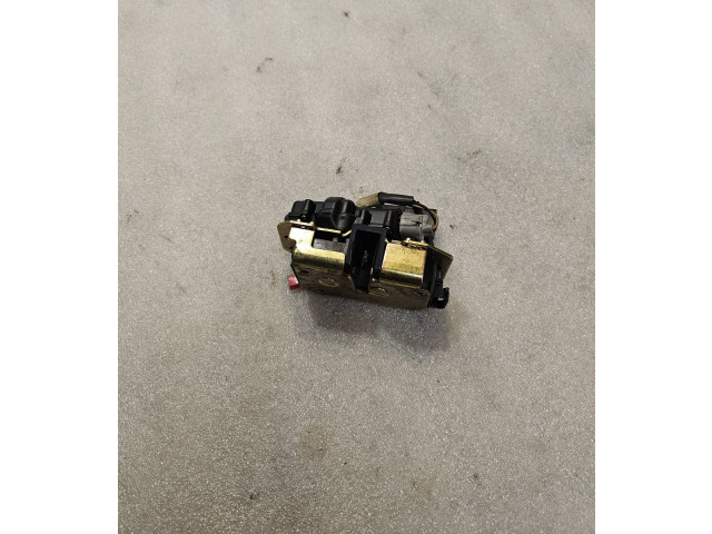 Zámek zadních dveří Chrysler Voyager 2002