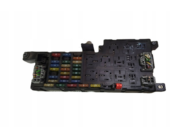 Блок предохранителей    9494207518323001, 518323001   Volvo V70
