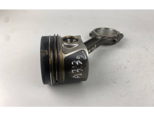 Поршень с шатуном 02604LA, 04LADE Audi A3 S3 8V