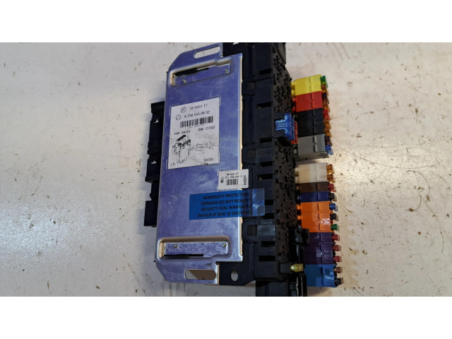 Pojistková skříňka A2305450832, 05045117 Mercedes-Benz SL R230 2010