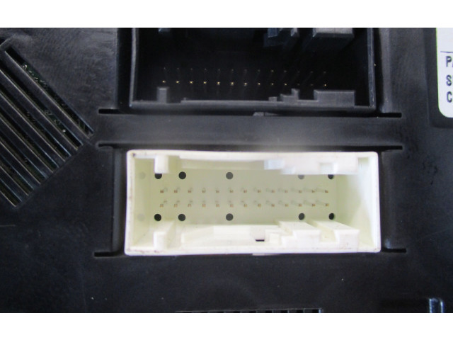 Блок управления климат-контролем BM2T18C612AC   Ford S-MAX