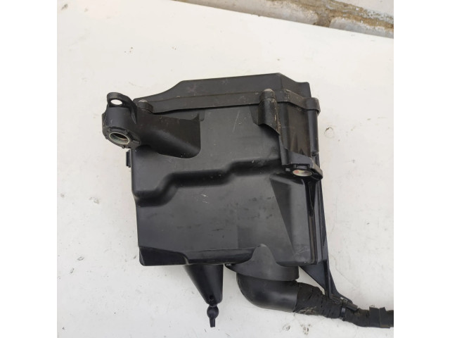 Pojistková skříňka A2059981201 Mercedes-Benz C W205 2018