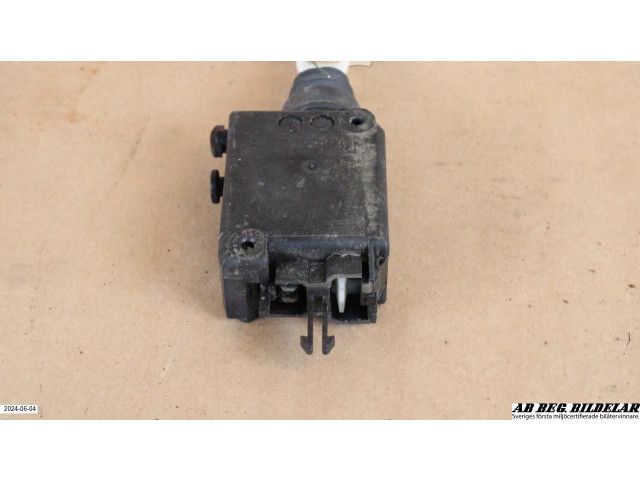 Zámek zadních dveří Citroen Xsara 2000