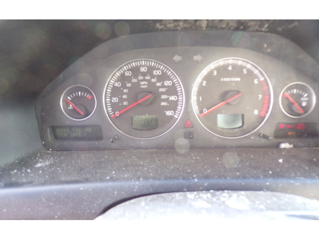 Панель приборов 8673802, 8673802   Volvo S60       