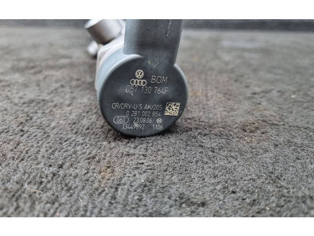 Vstřikovací lišta 059130090AG, 057130764F Audi Q7 4L