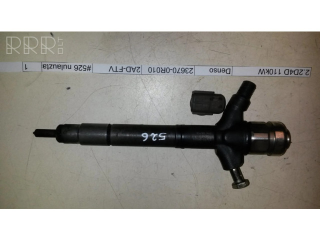 Форсунка 236700R010, 23670ORO10 Toyota Avensis T250 для дизельного двигателя 2.2