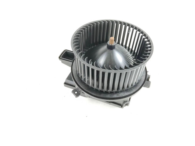 Вентилятор печки    4M1820021C   Audi e-tron