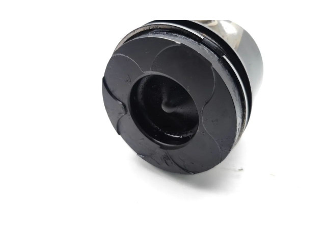 Поршень с шатуном D5204T2 D5204T2 Volvo V70