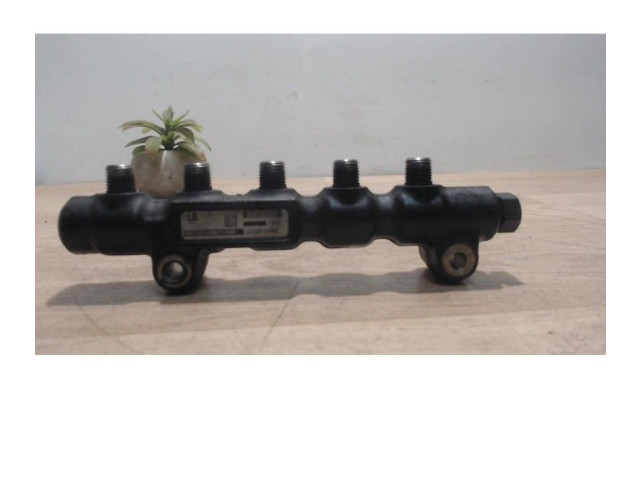 Топливная рампа 00001570G2, 00001570G2   Citroen C3   для двигателя DV4TD(8HX)