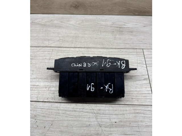 Блок управления климат-контролем 3E100, S335000114 KIA Sorento