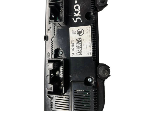 Блок управления климат-контролем 5E0820047J   Skoda Octavia Mk3 (5E)