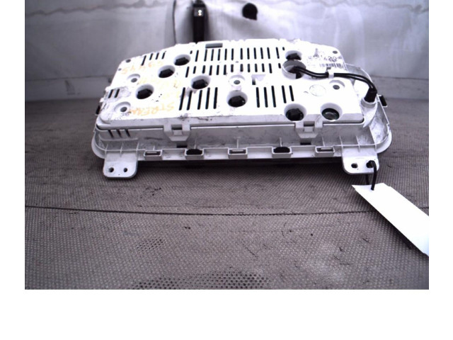 Přístrojová deska  Honda Stream 2001   