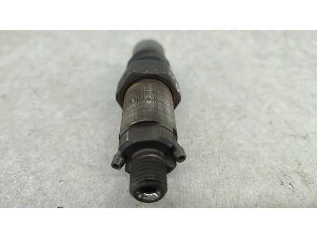 Vstřikovač LCR6705402D Peugeot 504 1.8