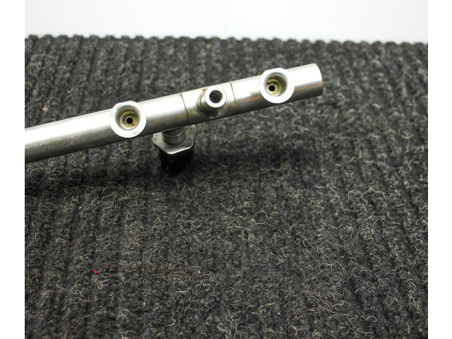 Топливная рампа 06K133317C Audi A5 Sportback 8TA для двигателя CJEB