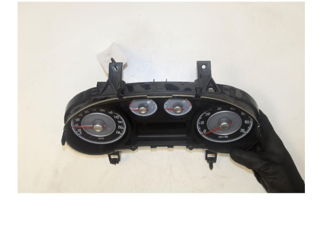 Панель приборов 51852795   Fiat Grande Punto       