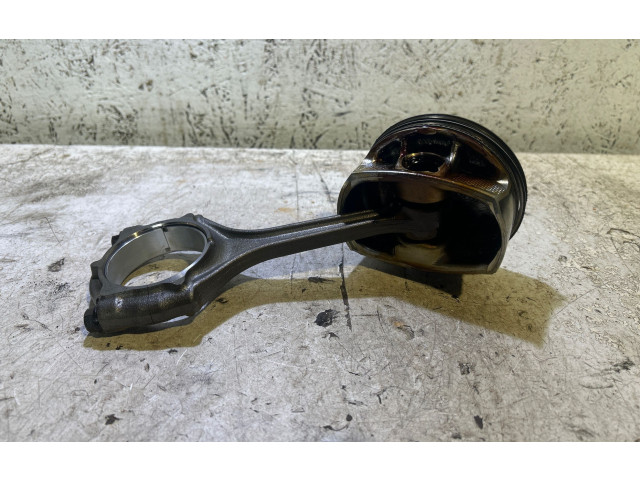  Поршень с шатуном    Jeep Grand Cherokee WL  