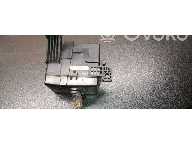 Блок предохранителей 911162B010   Hyundai Santa Fe    