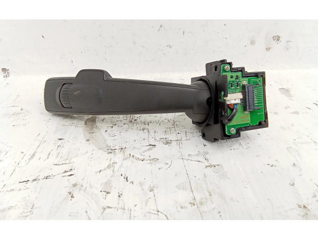 Ручка стеклоочистителей 31394007 Volvo V70