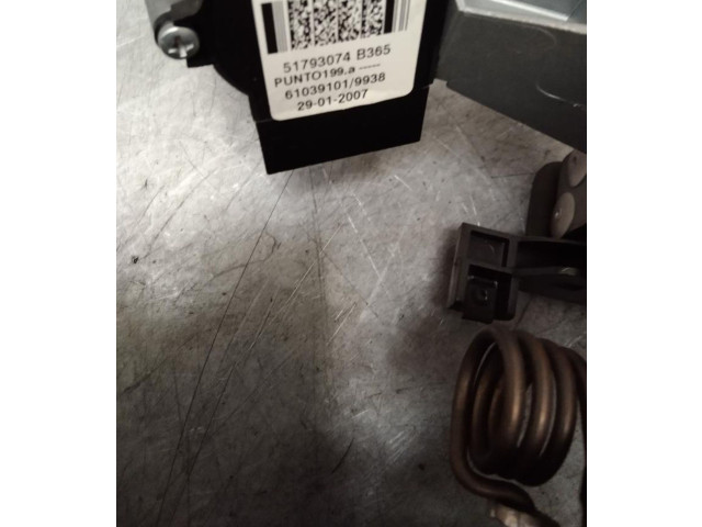 Руль Fiat Punto (199)  2005 - 2018 года 26117861      