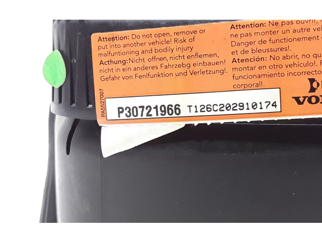 Подушка безопасности водителя P30721966 Volvo S60
