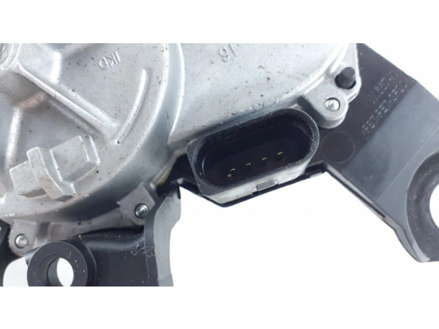 Моторчик заднего дворника 2K5955711    Volkswagen Caddy