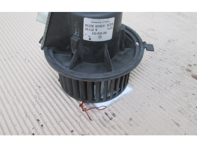 Вентилятор печки Volkswagen Golf II