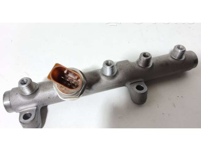 Топливная рампа 059130089AH, 059130758K   Audi A5 8T 8F   для двигателя CCWA