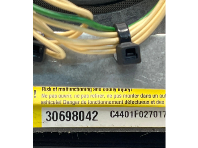 Подушка безопасности водителя 30698042, C4401F02701   Volvo V70