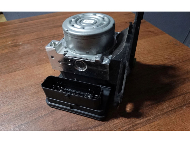 Блок управления АБС 5WA614517BJ   Volkswagen Golf VIII