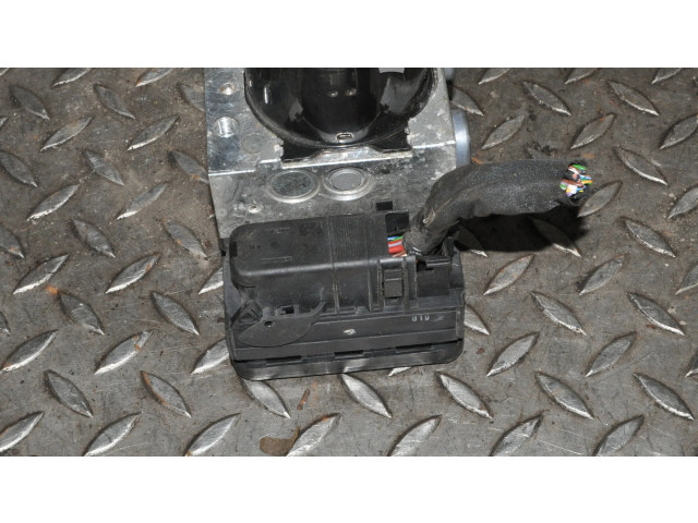 Блок АБС 30681619 Volvo V70 2008 - 2013 года