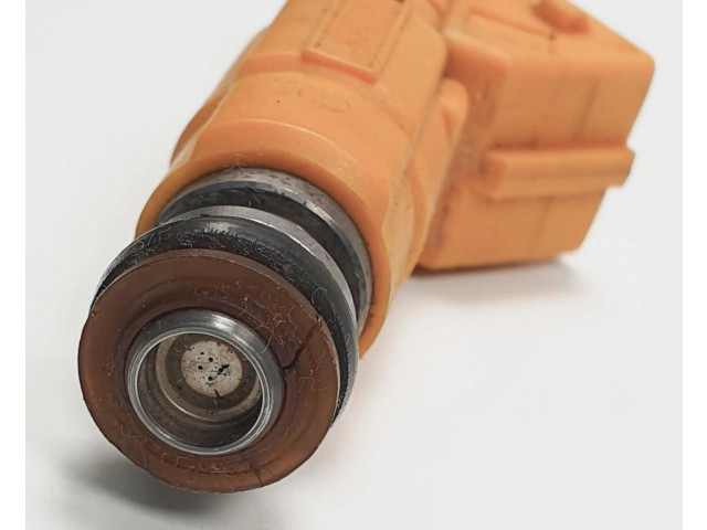 Форсунка 1275194    Volvo S70  V70  V70 XC   